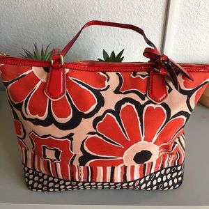 ⭐️COACH⭐️ EUC CANVAS POPPY HANDBAG